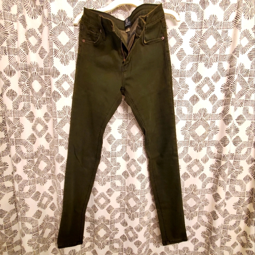 NWOT Just Black brand military green jeans